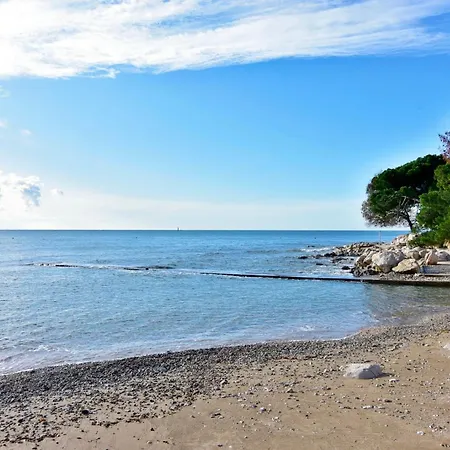 Charming In With Sea View Lejlighed *